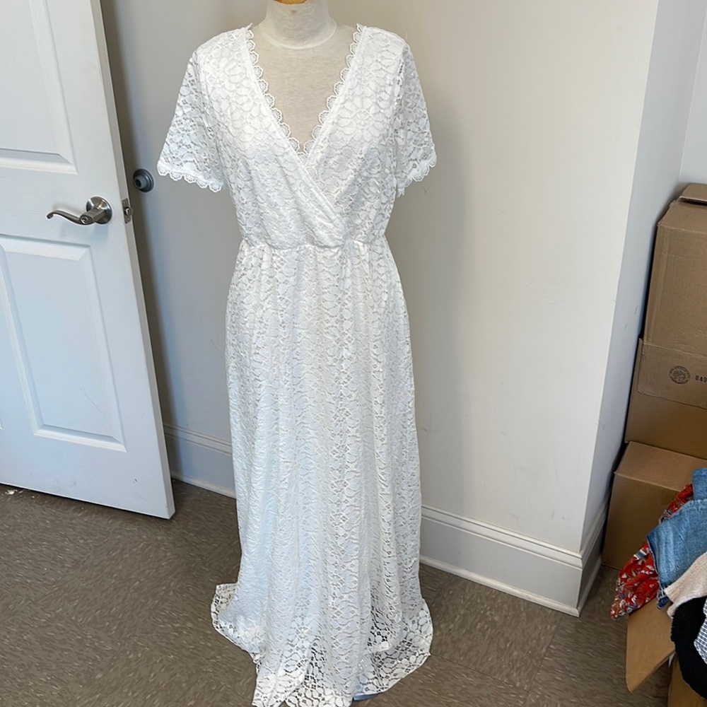 GORGEOUS new with tags Baltic Born “Venice Lace Maxi” dress size XL